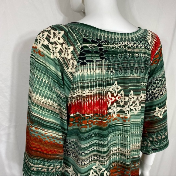 The ZigZag Stripe Earthy Floral Design Raglan Sleeve Oversized Tunic - Picture 4 of 5